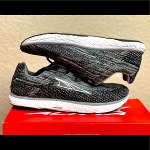 Altra Escalante 2, Men’s running shoes, size 11, NIB!!